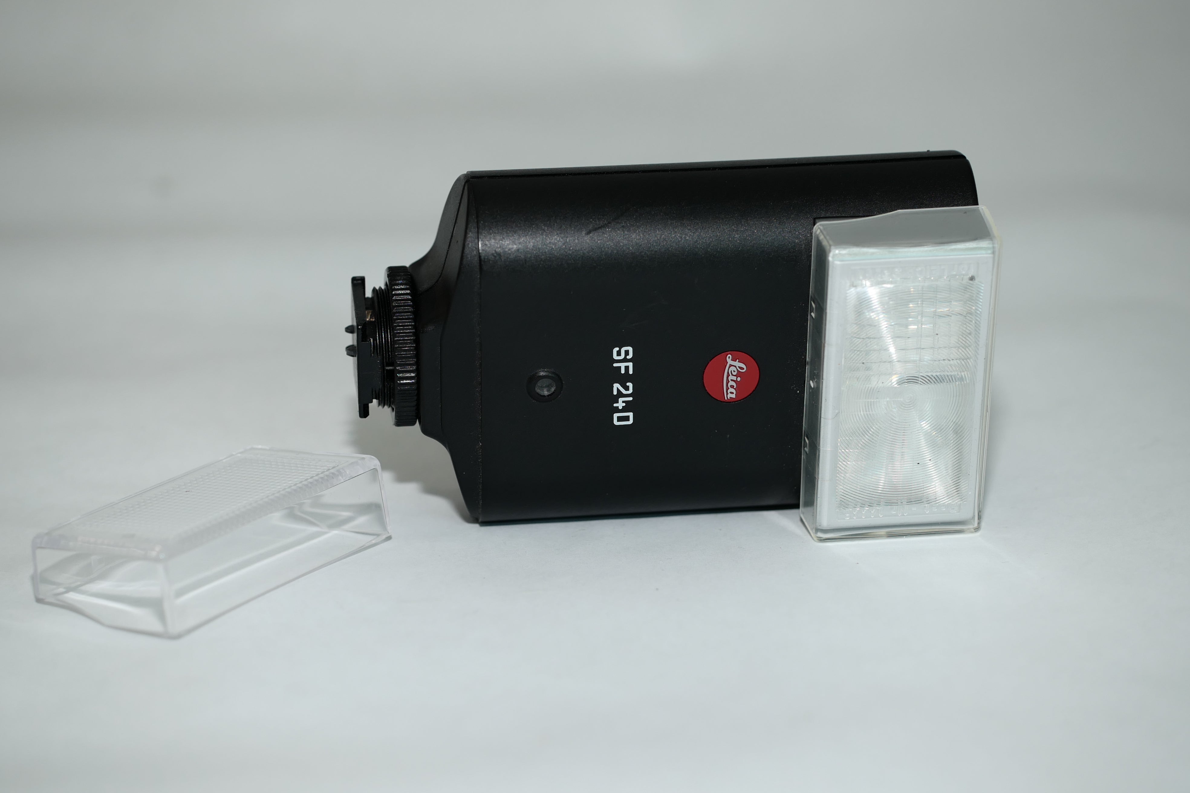 Pre-Owned Leica SF 24D Flash Unit- Black