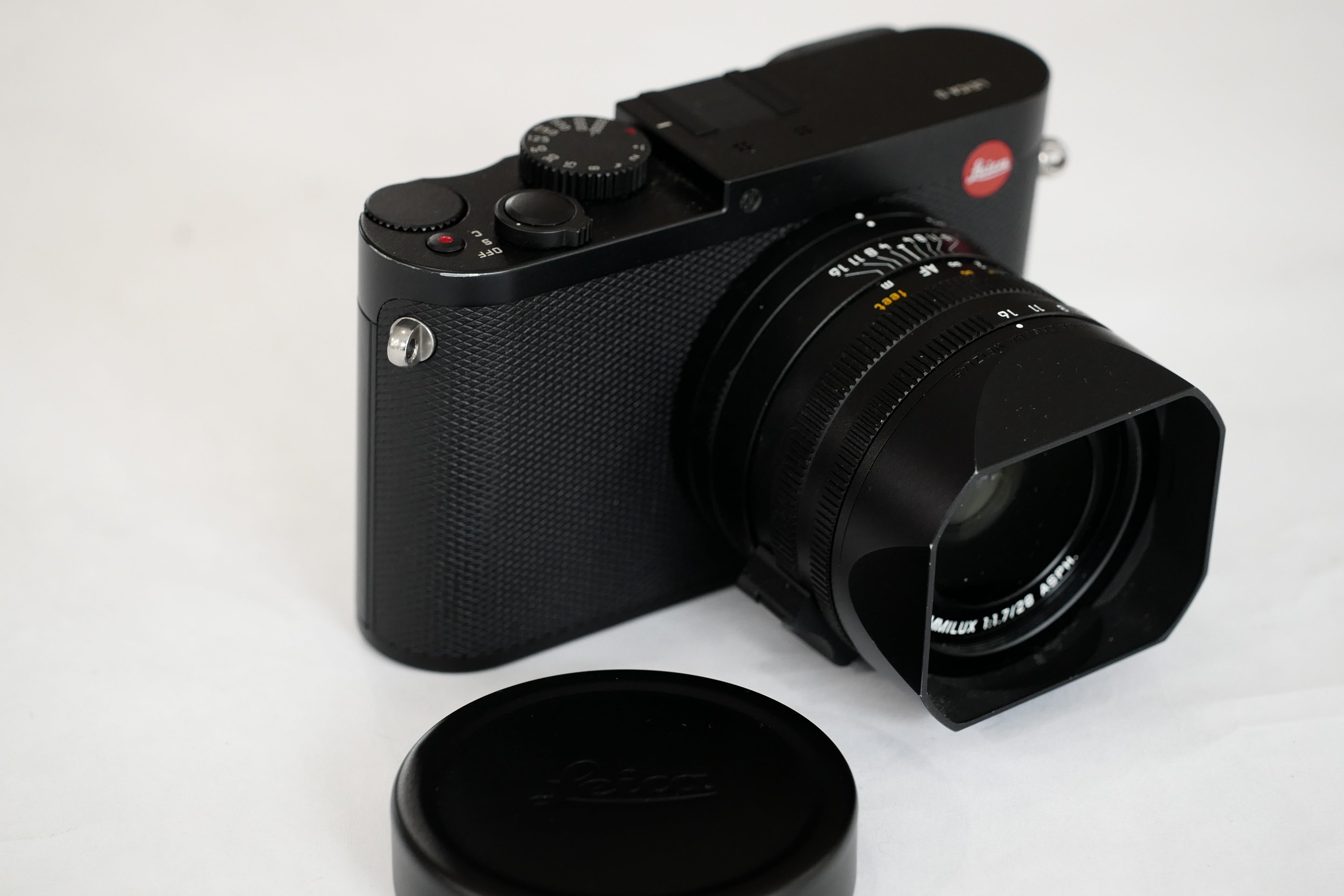 Pre- Owned Leica Q (Typ 116) Digital Camera (Black)