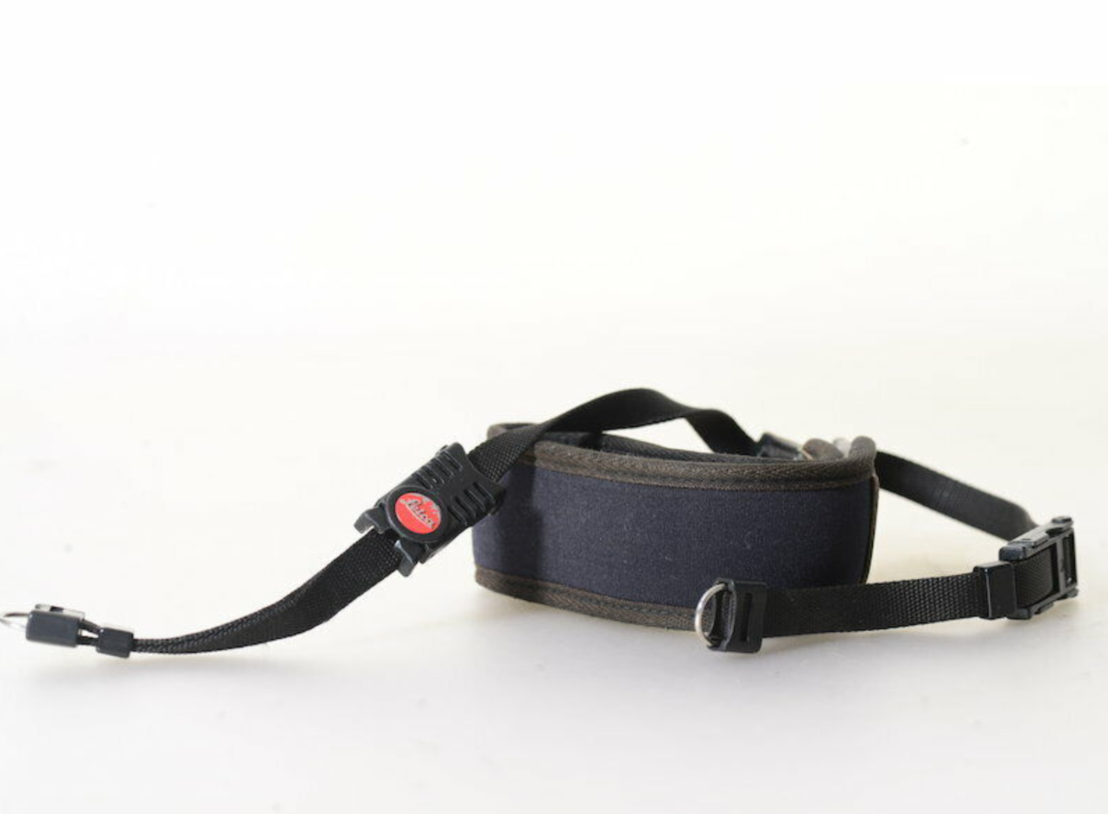 Leica Neoprene Carrying Strap - 42162