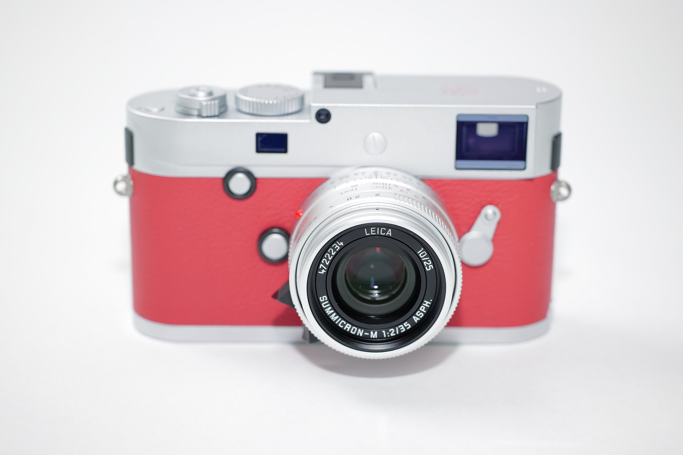 Pre-Owned Leica M-P (TYP 240) 35MM F/2 Lens 10915 (CANADA EDITION)