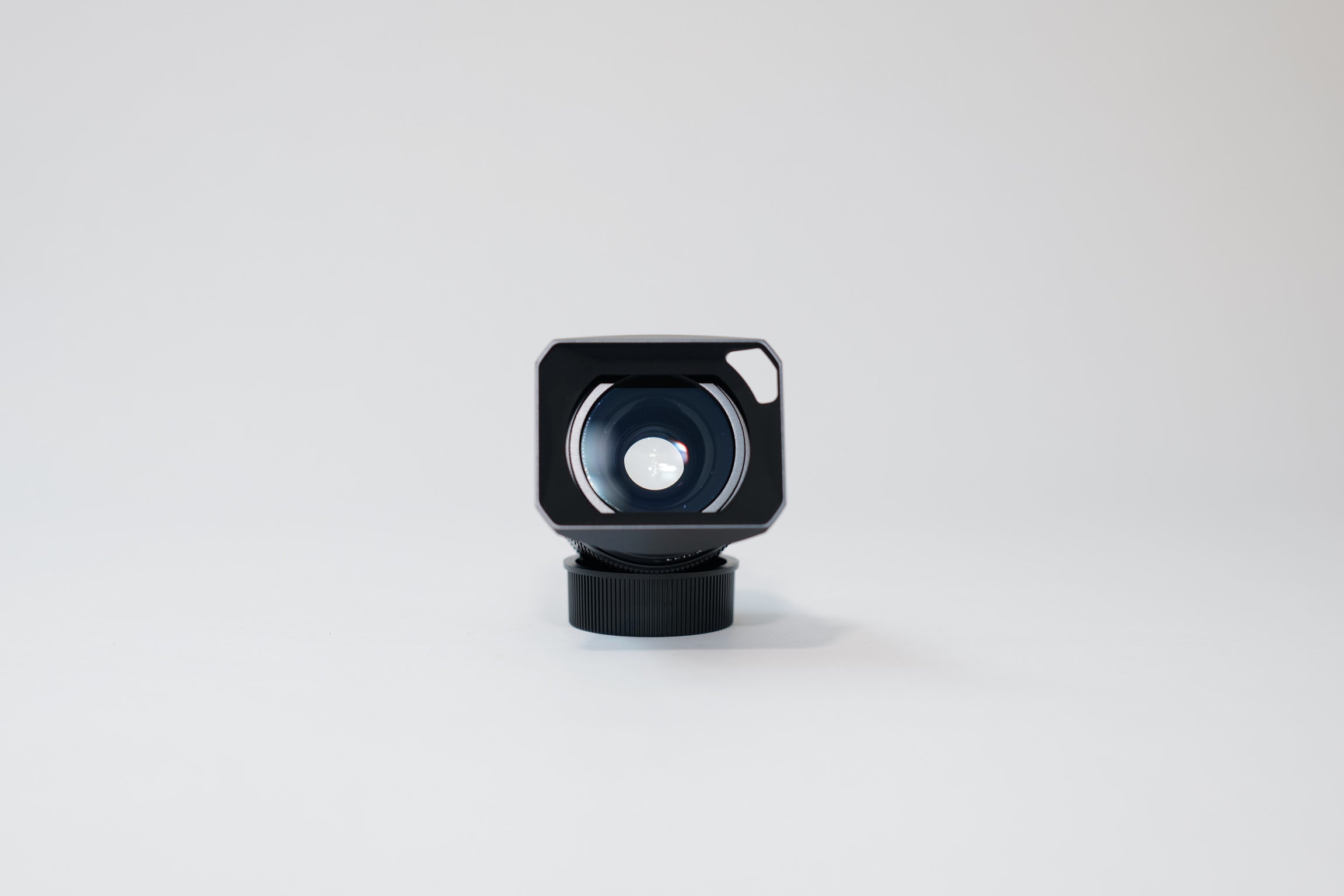 Pre-Owned Leica 24mm f/1.4 Summilux-M Aspherical Manual Focus Lens – Black , 11601