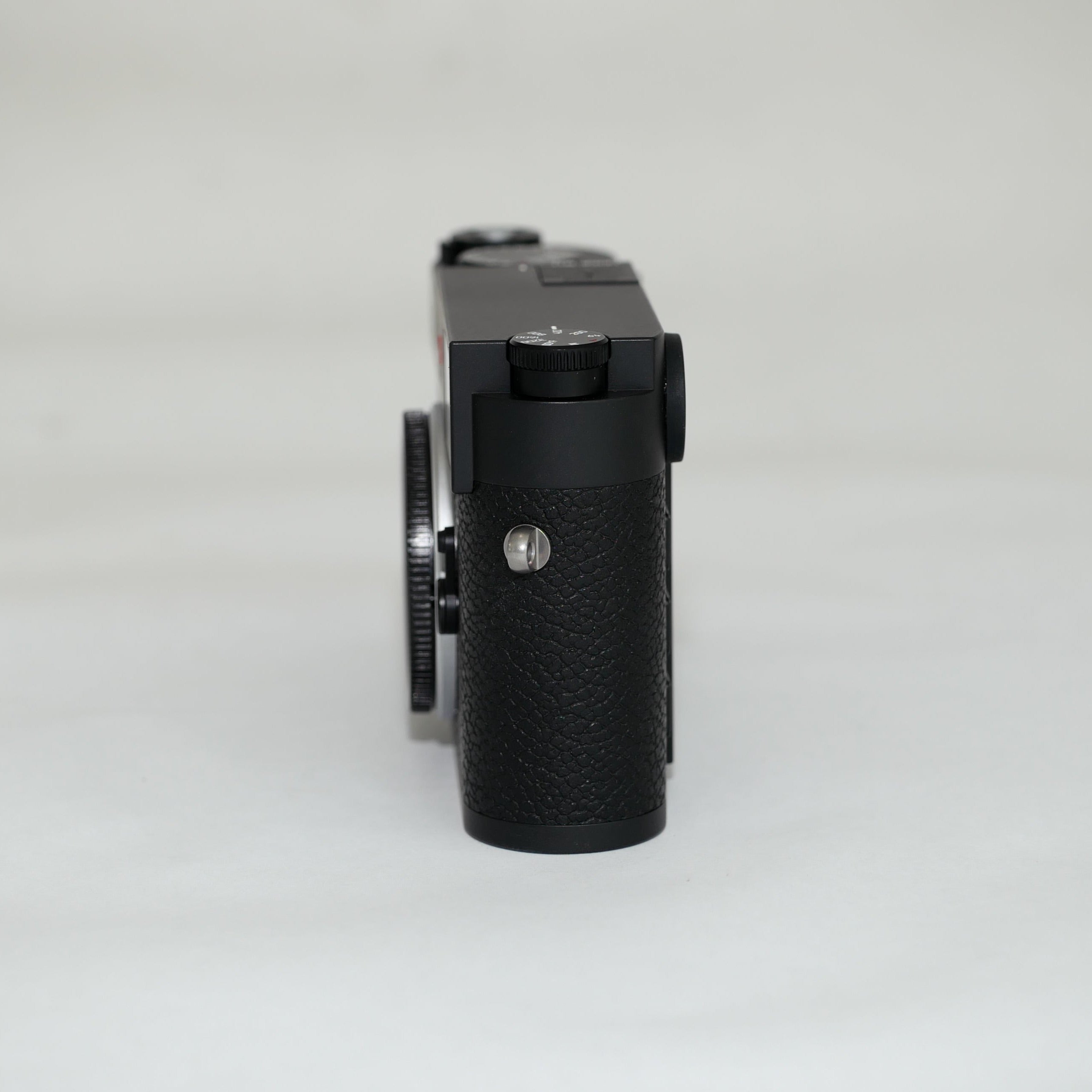 Pre-Owned Leica M11 Rangefinder Camera (Black)
