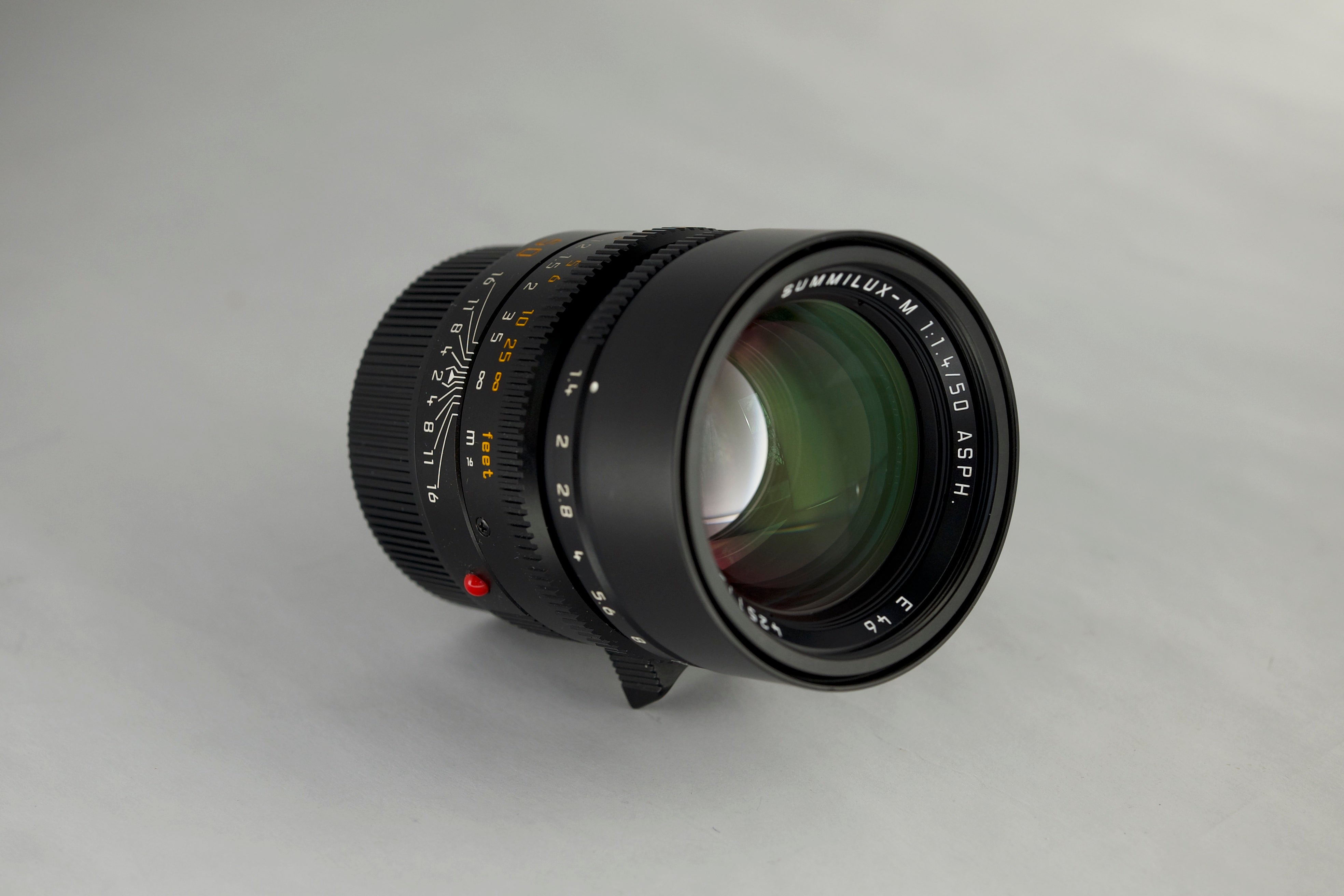 Pre-Owned Leica Summilux-M 50mm f/1.4 ASPH. Lens (Black)