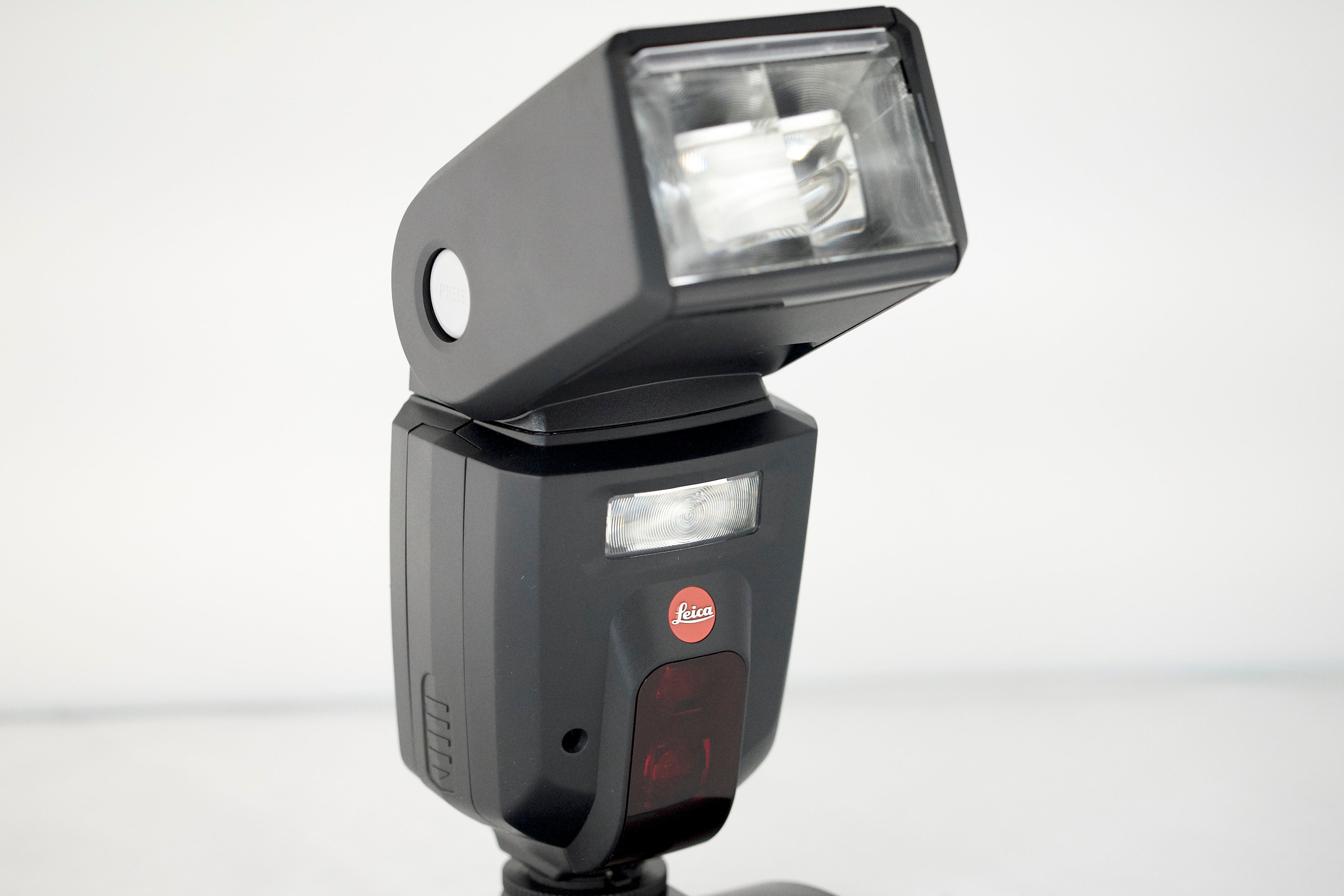 Pre-Owned Leica SF 58 System Flash