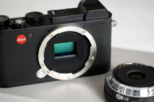 Pre-Owned Leica TL w/ Summicron-T 23mm lens