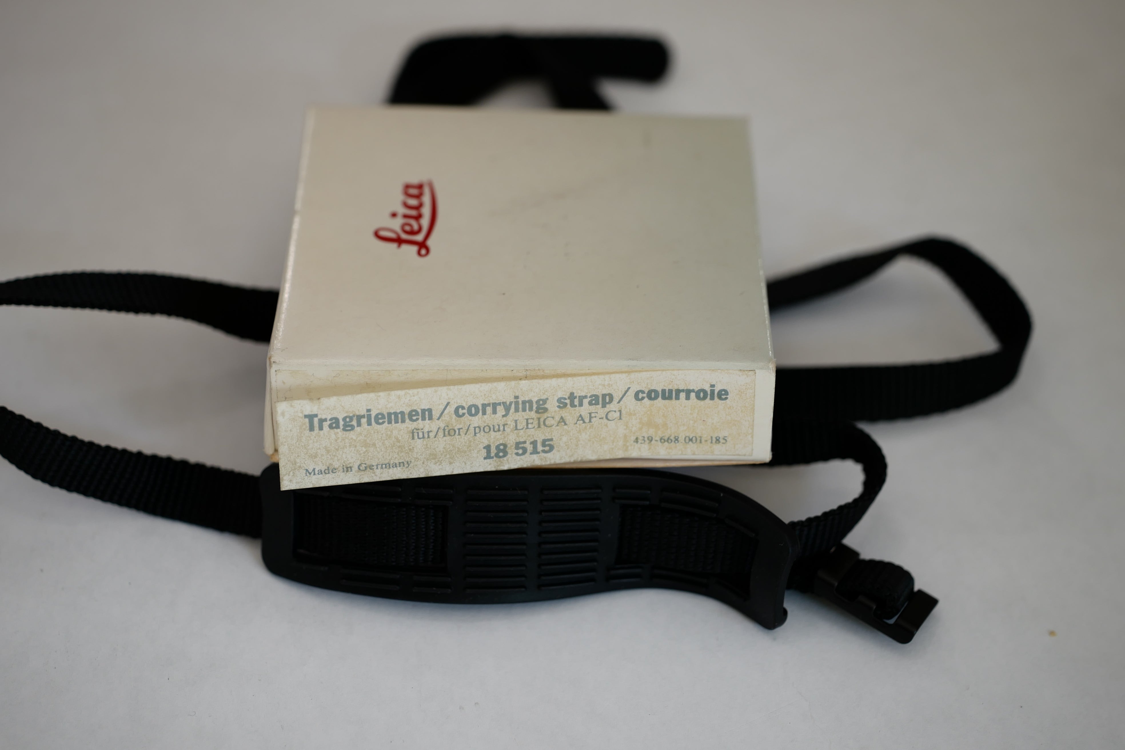 Leica Carrying Strap - 18515