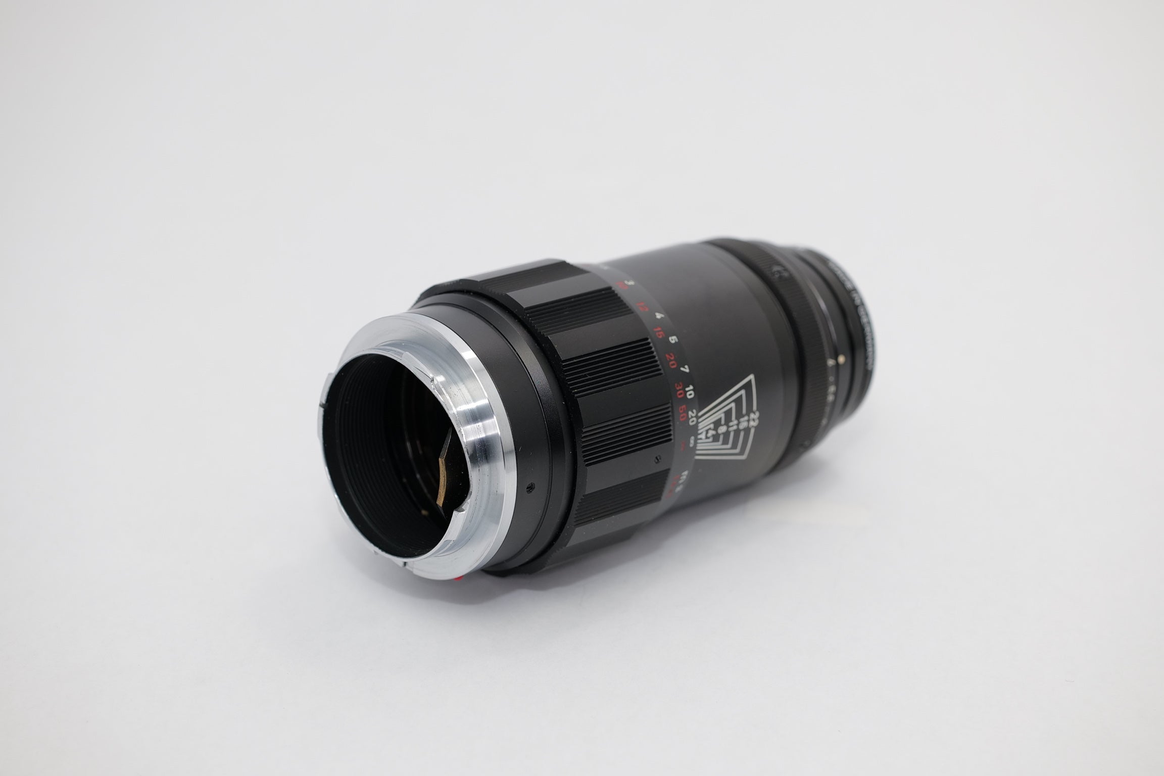 Leica Tele-Elmar M 135mm/F4.0 E39 Lens